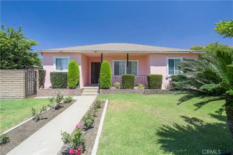 Photo of 13951 Terra Bella Street, Los Angeles, CA 91331 (MLS # SR26147228)