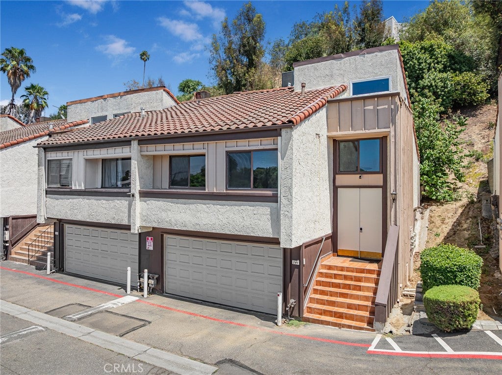 744 S Garfield