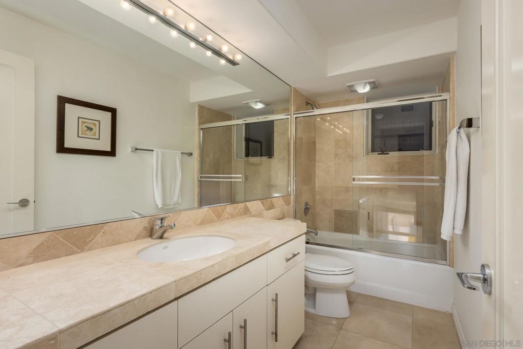 Del Mar - Residential