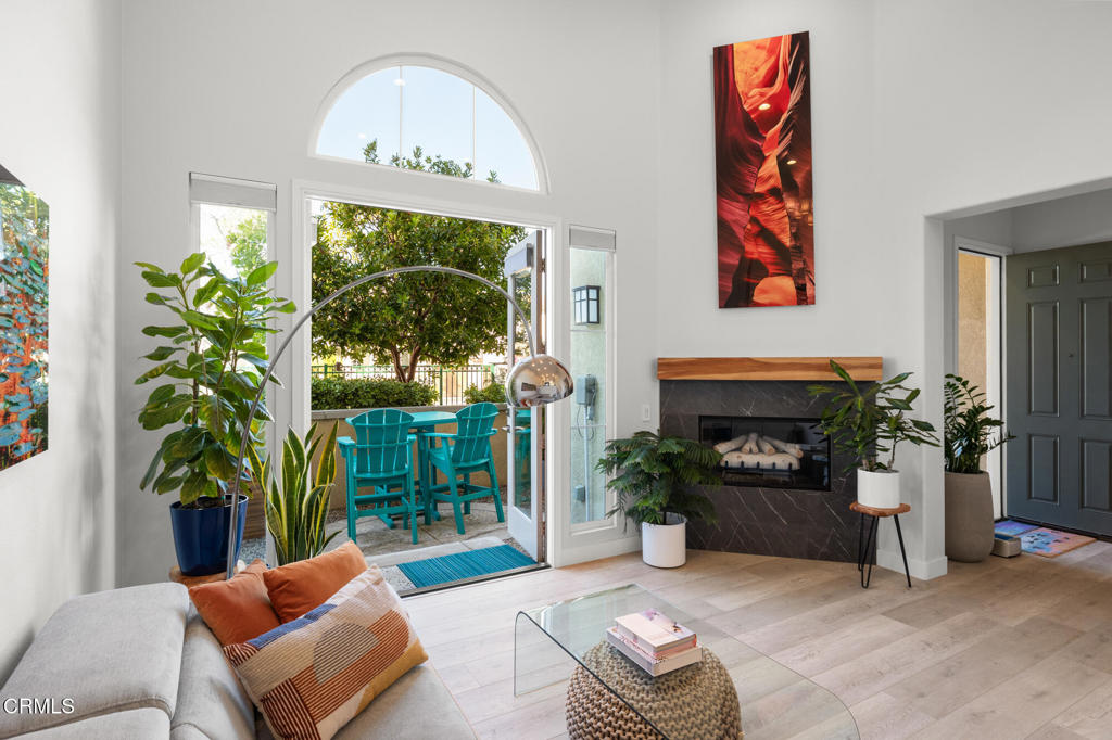 1323 Bayside Circle