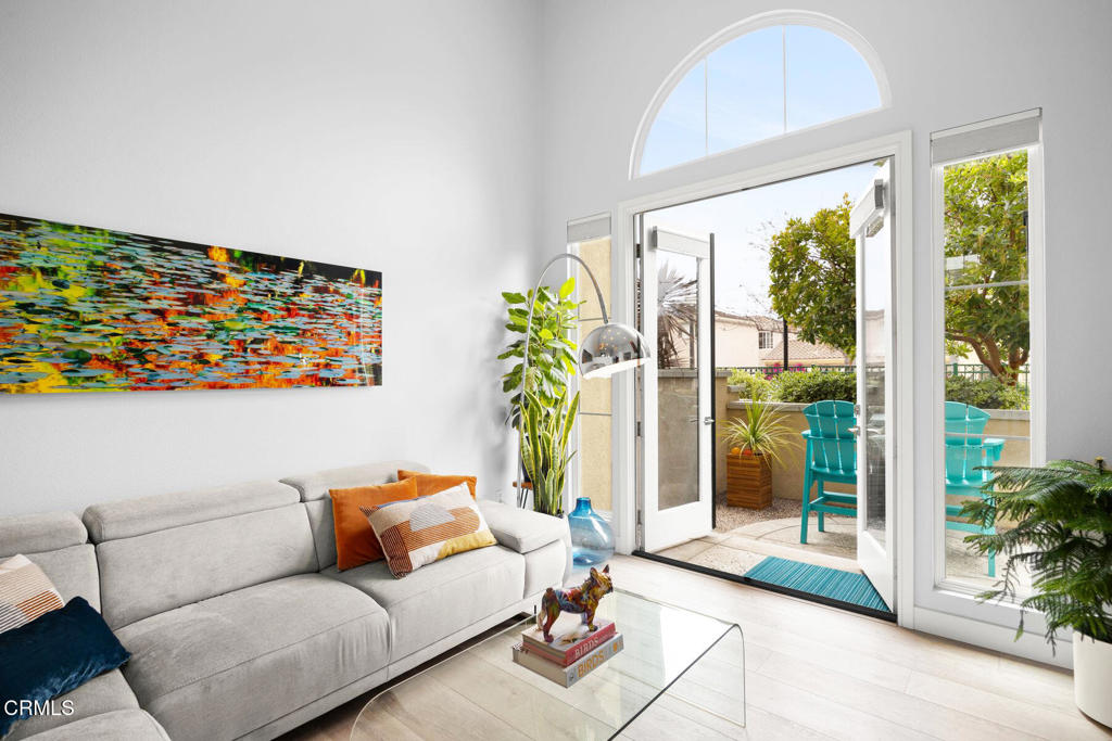 1323 Bayside Circle