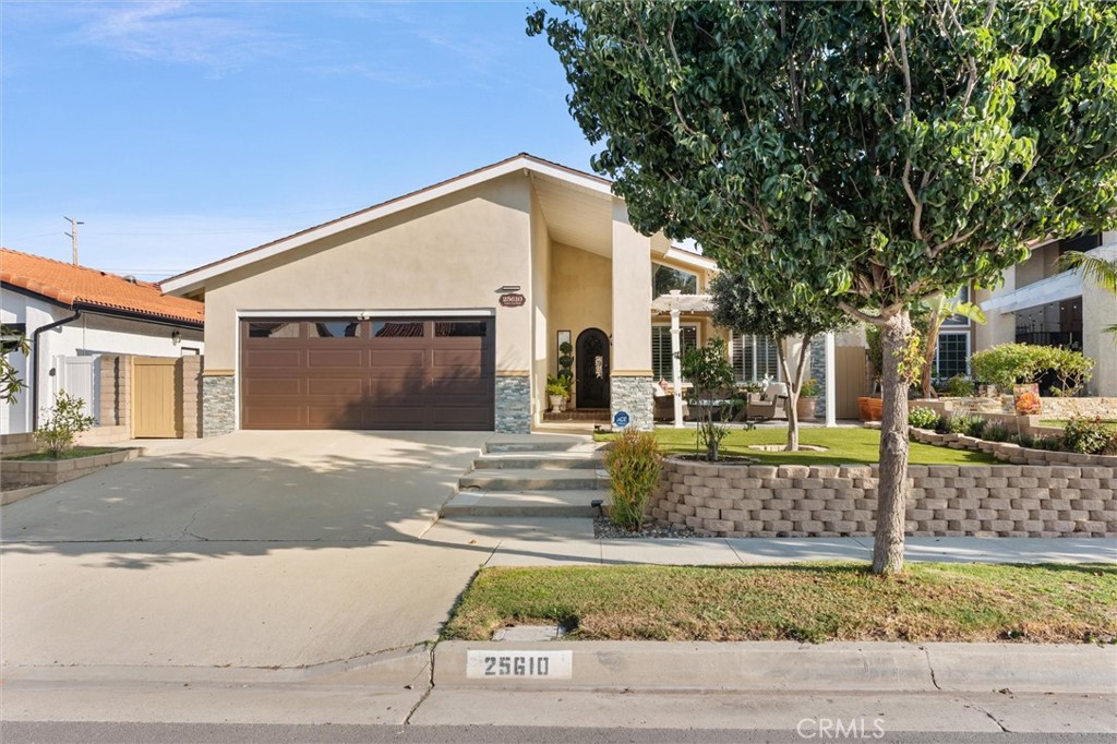 25610 Amber Leaf Road