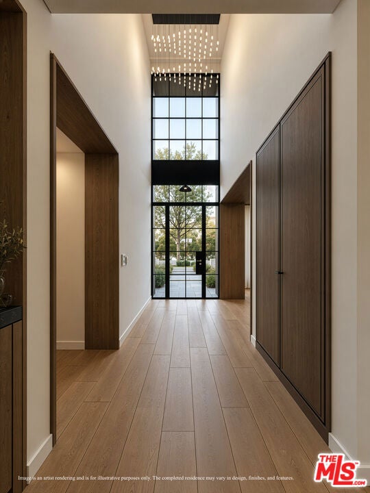 717 Toyopa Drive