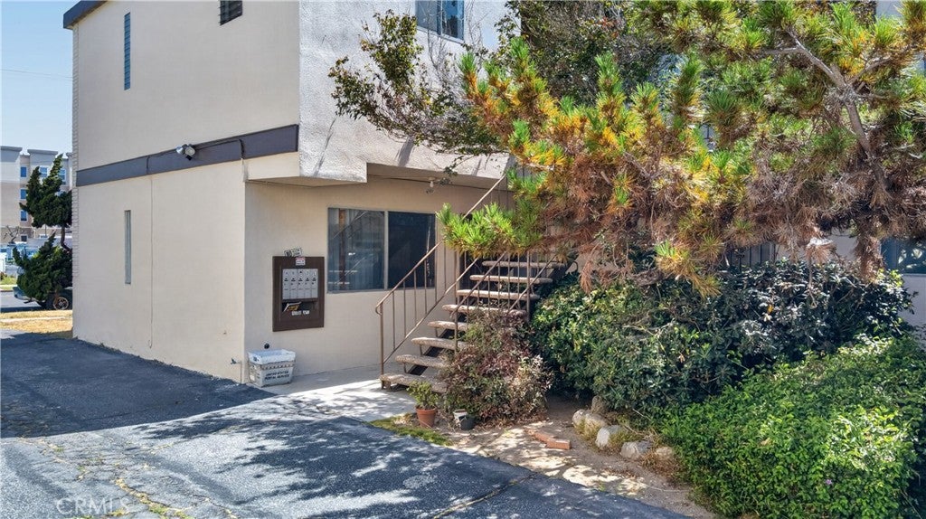 1708 W 158th
