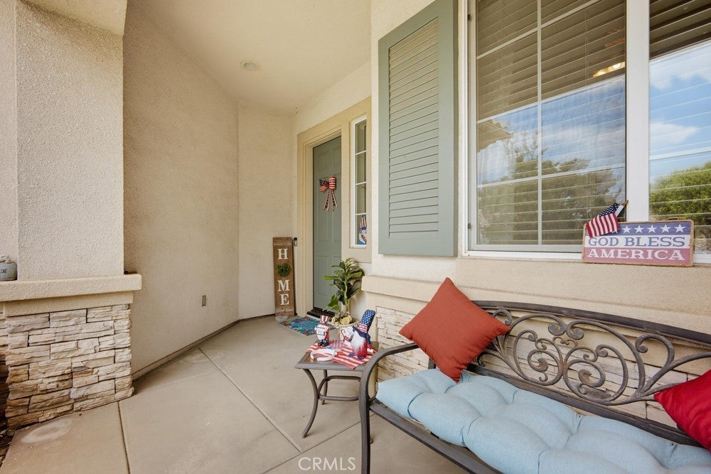 913 Avenal