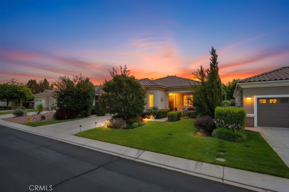 913 Avenal