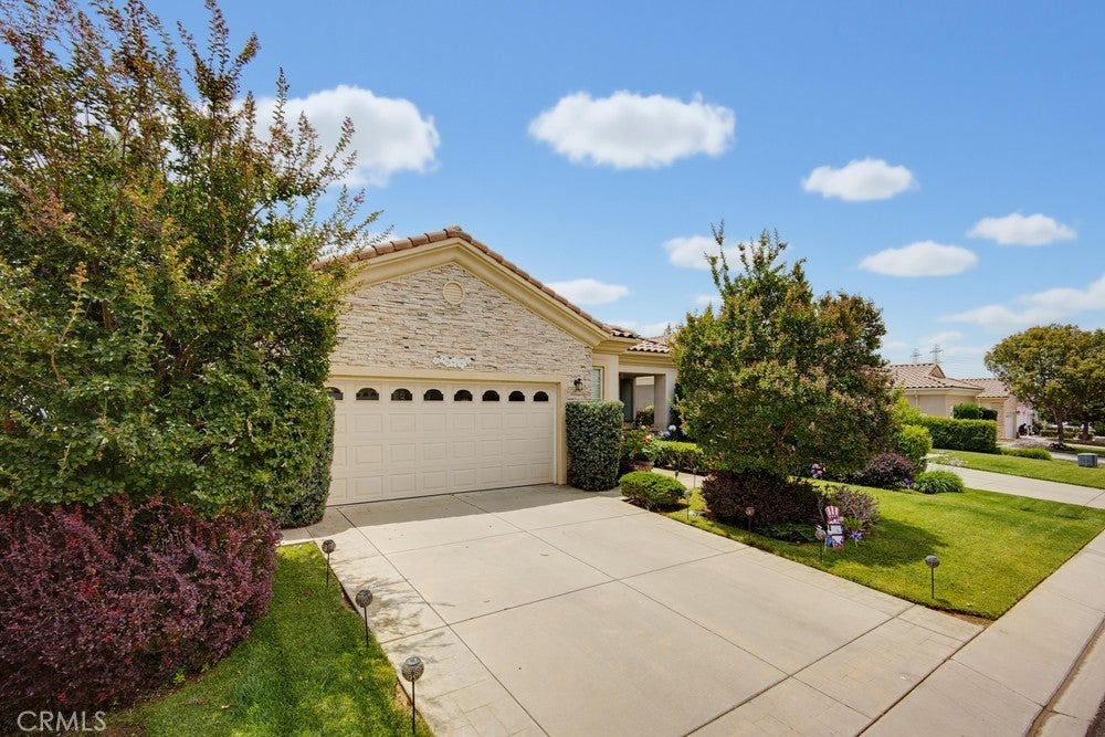 913 Avenal