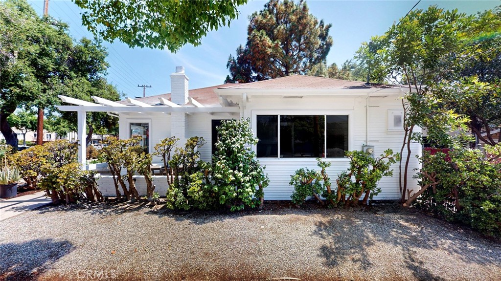 241 N Verdugo, 243 N Verdugo and 1322 E California
Don't miss out on this great owner user or investment/development opportunity! This is an investor’s and developer’s dream! A Rare Development Opportunity in an Extremely Prime Glendale Location! Unlock the Full Potential of these exceptional 3 Properties with Endless Development Possibilities. There is Potential to keep all 3 properties and possibly add up to 6 ADU’s. This offering is ideal for Mixed Use, Multi-Unit Development or a High-Yield Investment building on an approximately 14,526 square foot lot with approximately 3,500 square feet of commercial and the potential to develop up to 16 residential rental units or condos that are each approximately 1,000 square feet. Centrally located near schools, supermarkets, restaurants, and just minutes from all the vibrant restaurants and coffee shops in Silver Lake, Atwater Village downtown Glendale, Burbank, and the Rose Parade route. Build New Wealth! Rare properties like these in this area sell very quickly, are priced right, and will not last long in this hot market!
