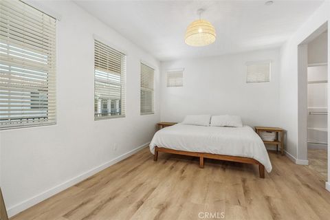 Tiny photo for 27988 Calle Casera, Temecula, CA 92592 (MLS # OC26087879)