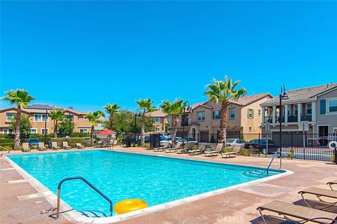 Tiny photo for 27988 Calle Casera, Temecula, CA 92592 (MLS # OC26087879)