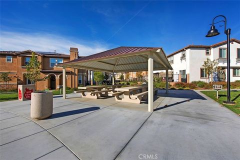 Tiny photo for 27988 Calle Casera, Temecula, CA 92592 (MLS # OC26087879)