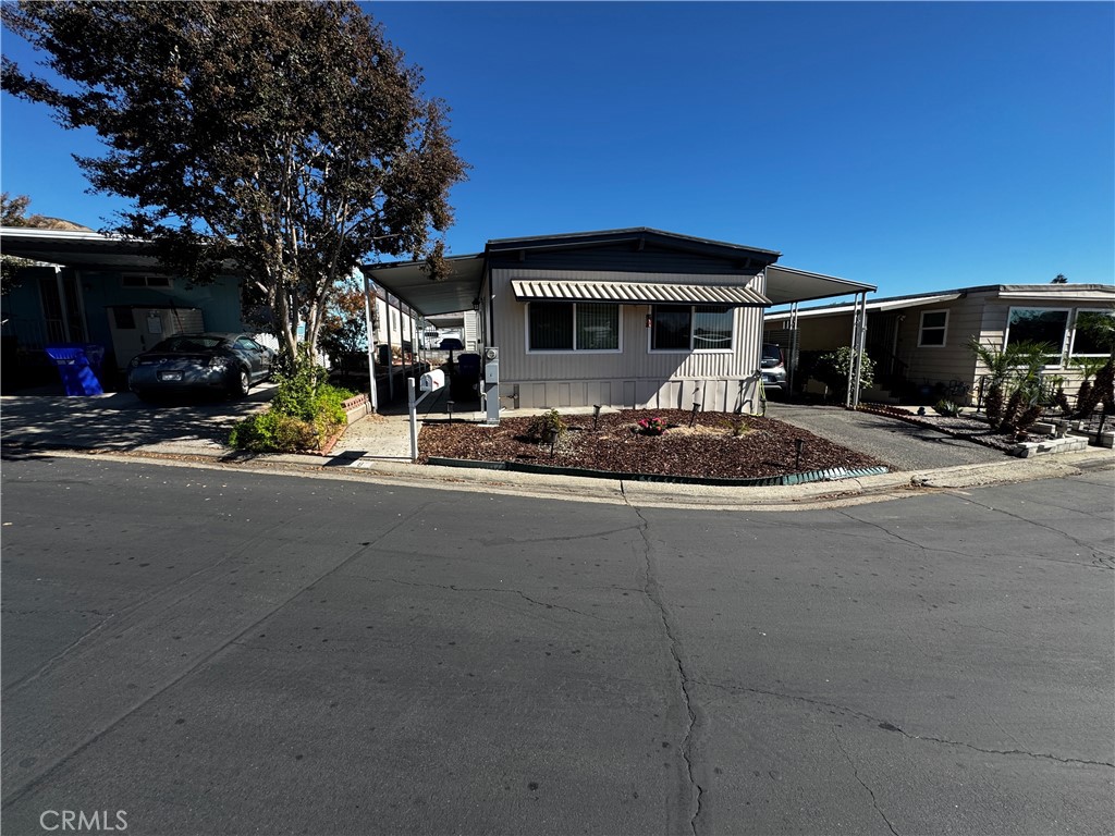 2692 E Highland Avenue 8