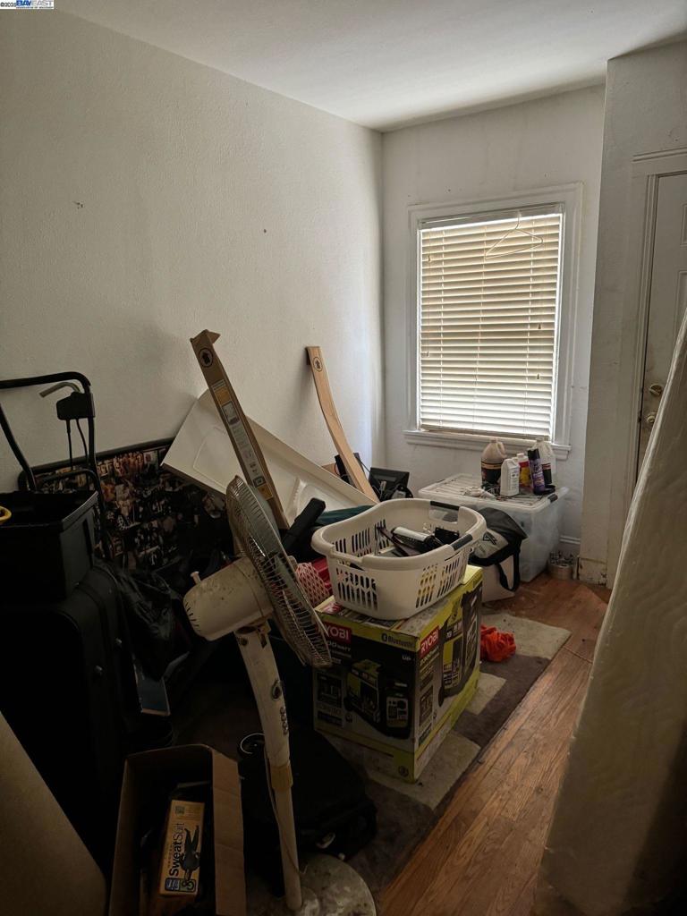 LAUREL/FRUITVALE - Residential Income