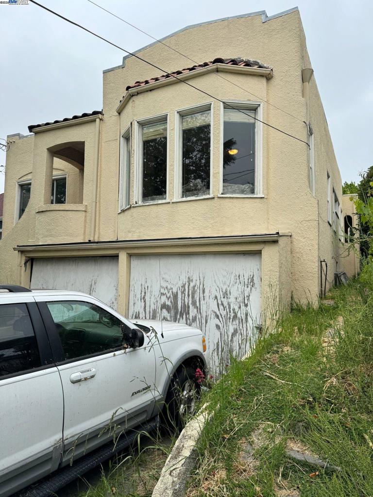 LAUREL/FRUITVALE - Residential Income