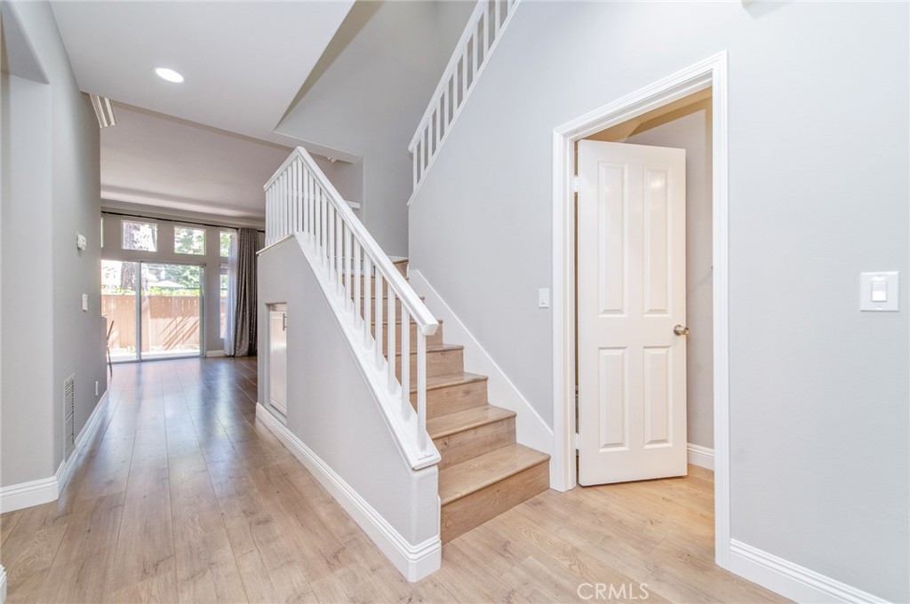 2645 Dunstan