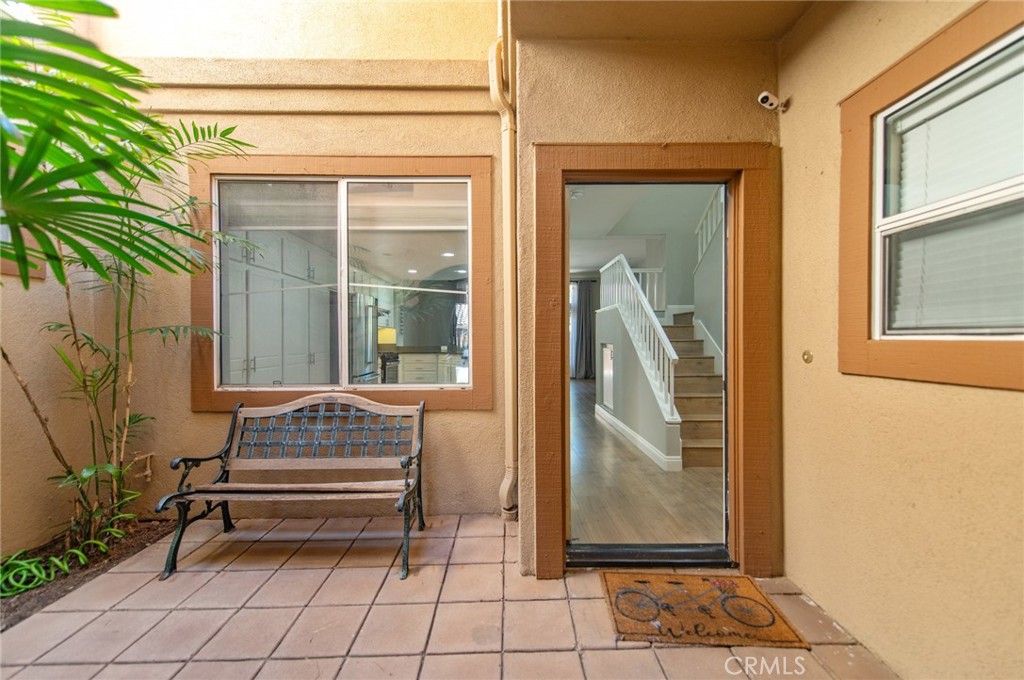 2645 Dunstan