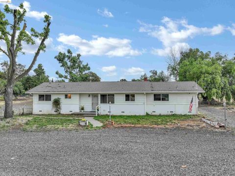 Photo of 1791 Sunset Rd Rd, Brentwood, CA 94513 (MLS # 41131818)