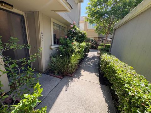 Photo of 420 Tortola Way #420, San Jose, CA 95133 (MLS # ML82046424)
