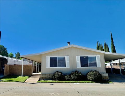Photo of 1030 E Avenue S Ave #31, Palmdale, CA 93550 (MLS # BB25246792) Photo of 1030 E Avenue S Ave #31, Palmdale, CA 93550 (MLS # BB25246792)
