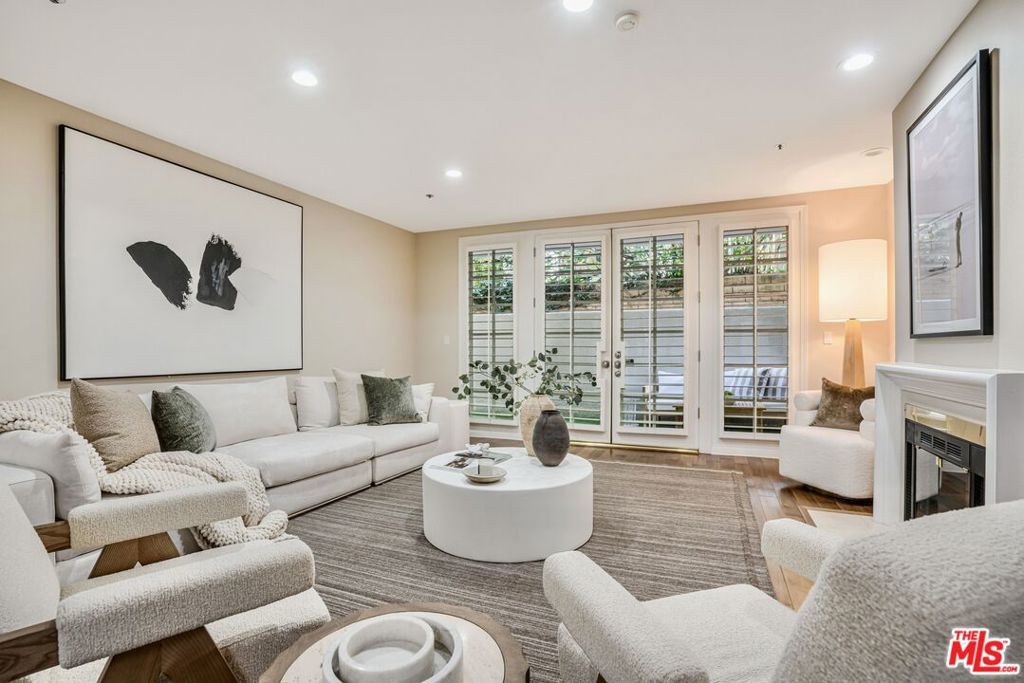 Photo of 575 S Barrington Avenue #107, Los Angeles, CA 90049 (MLS # 26694425)