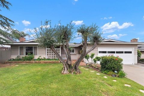 321 Chestnut Lane Escondido CA 92025