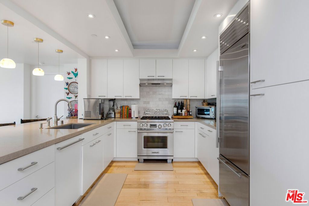 Photo of 13600 MARINA POINTE Drive #812, Marina Del Rey, CA 90292 (MLS # 25597855)