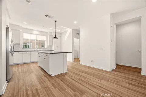 MLS: WS26223962