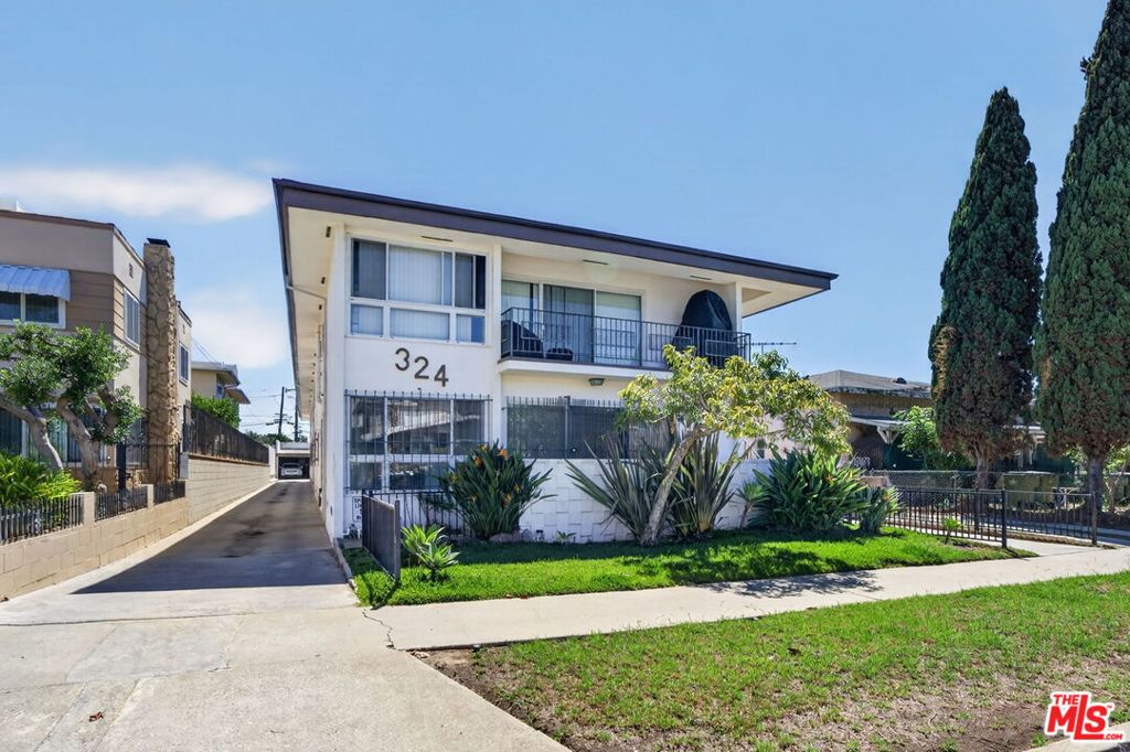 324 E Tamarack Avenue