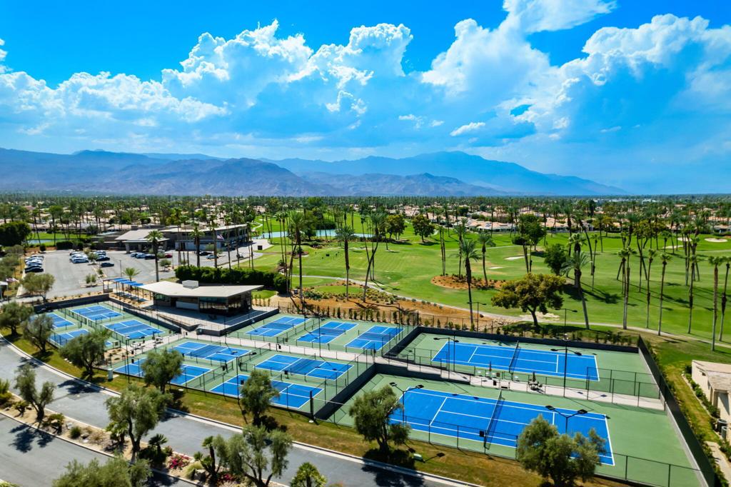 Desert Horizons C.C. - Residential