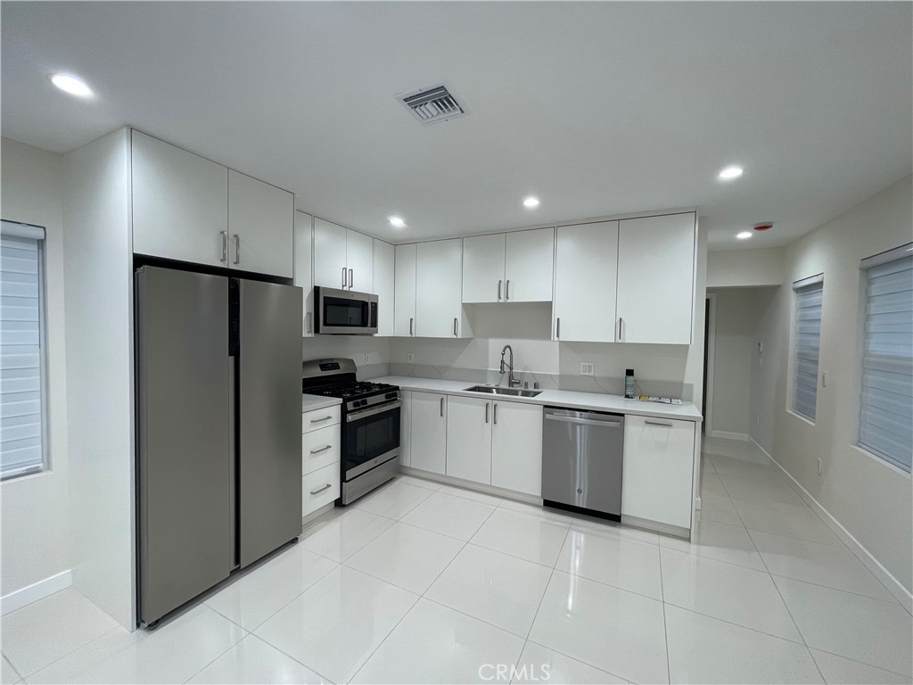 Newly fully remodeled house across Maple Park, where there are lots of activities for everyone, outdoor gatherings, and indoor basketball courts. Brand new cost efficient Central A/C and Heating, Brand new thankless water heater, Laundry inside, Washer/Dryer included, Internet included, Refrigerator included, Dishwasher included, stove and Microwave included, Water included. This house has a usable front yard on entry side, and is right across a major park in the city of Glendale. Live in a space designed for easy living, where location, quality, and care come together to create a place you will be proud to call home.