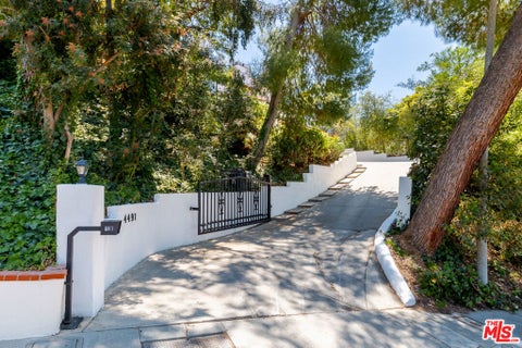 Photo of 4491 Gayle Drive, Tarzana, CA 91356 (MLS # 26847795)