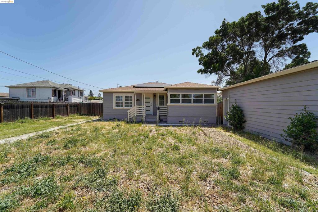 VALLEJO MANOR - Residential