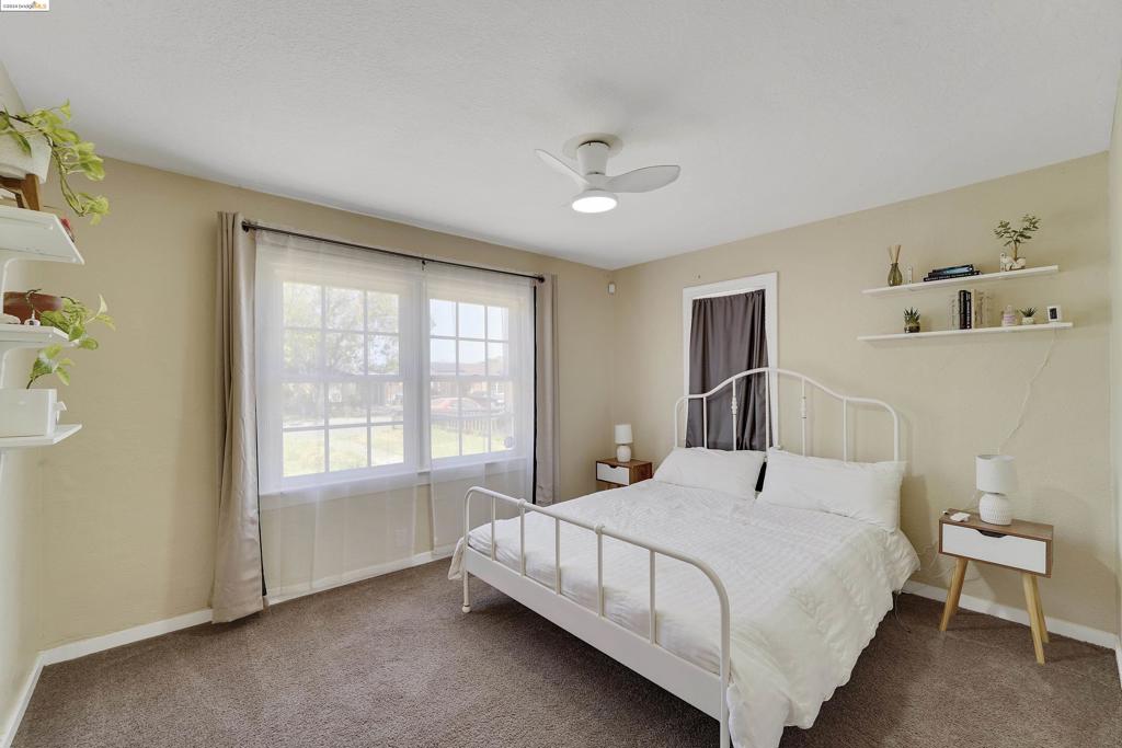 VALLEJO MANOR - Residential