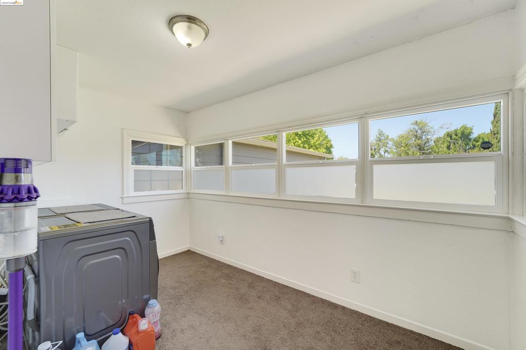 VALLEJO MANOR - Residential