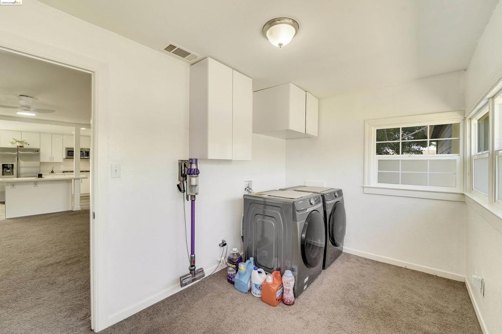 VALLEJO MANOR - Residential