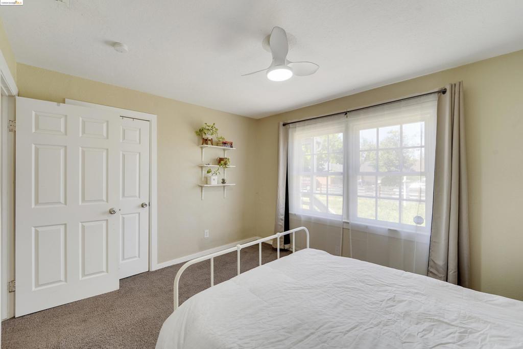 VALLEJO MANOR - Residential