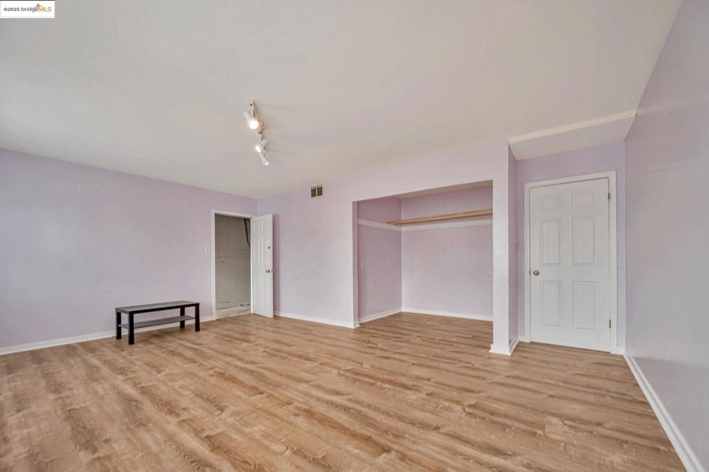 BAYVIEW - Residential