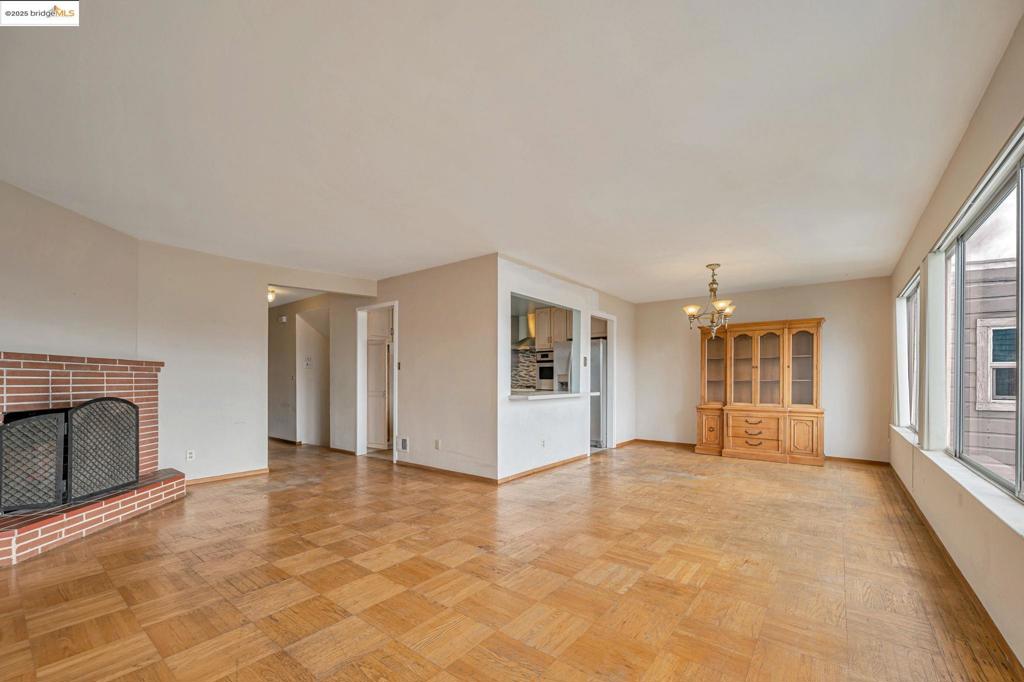 BAYVIEW - Residential