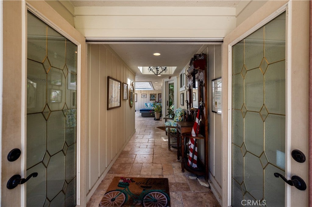 3336 Palos Verdes Drive N