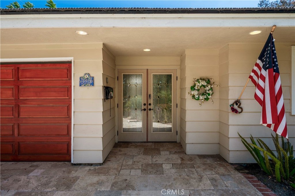 3336 Palos Verdes Drive N