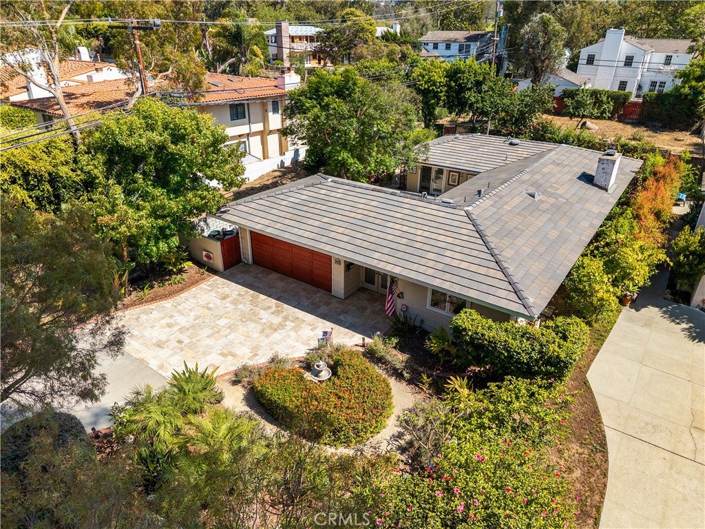 3336 Palos Verdes Drive N