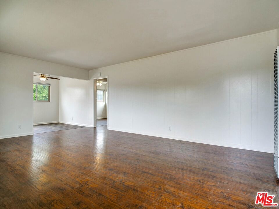 1316 N 6th Place
