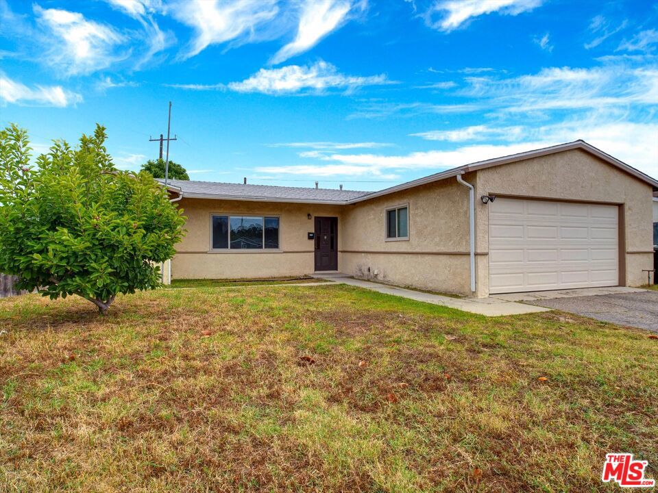 1316 N 6th Place