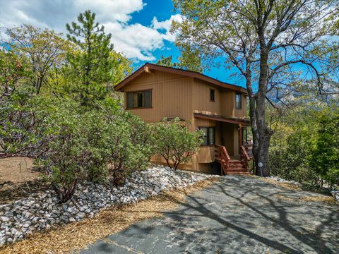 Photo of 25006 Knob Hill Road, Idyllwild, CA 92549 (MLS # 219109817DA)