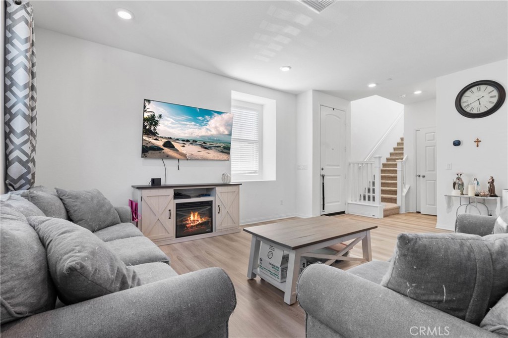 1634 Crepe Myrtle Place