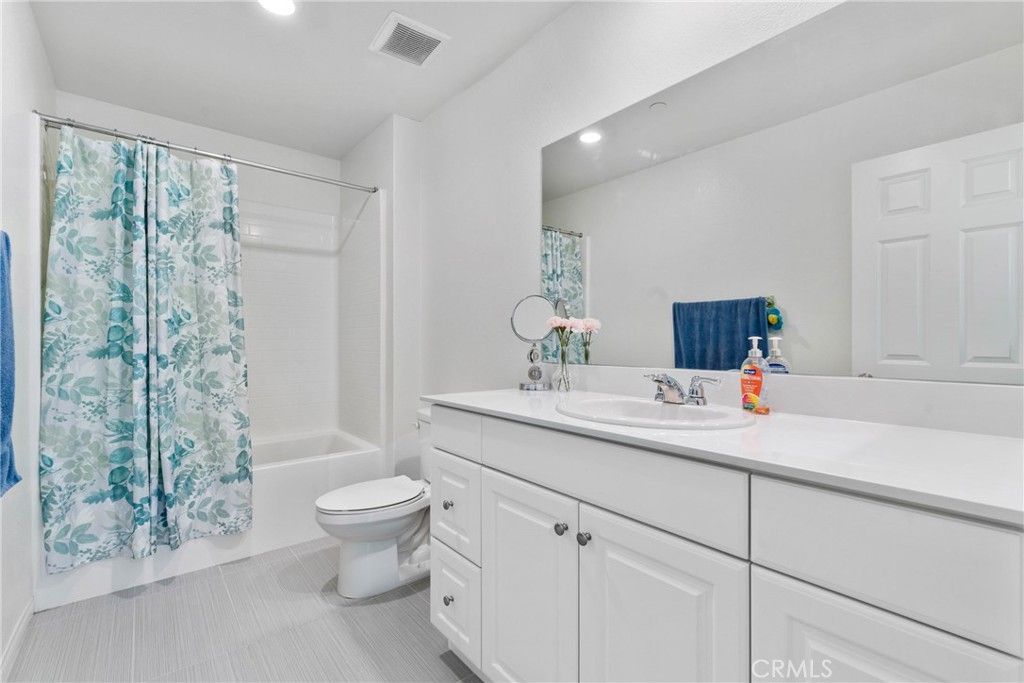 listing image 130720030989310982485