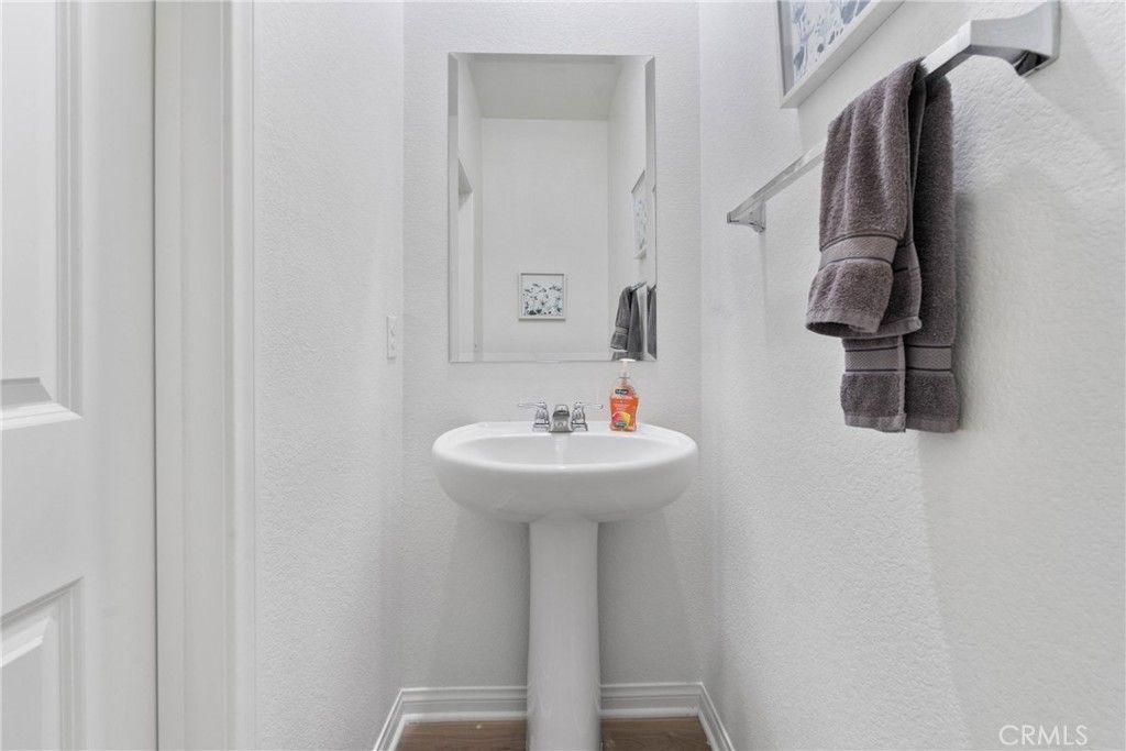 listing image 130720144035323420640