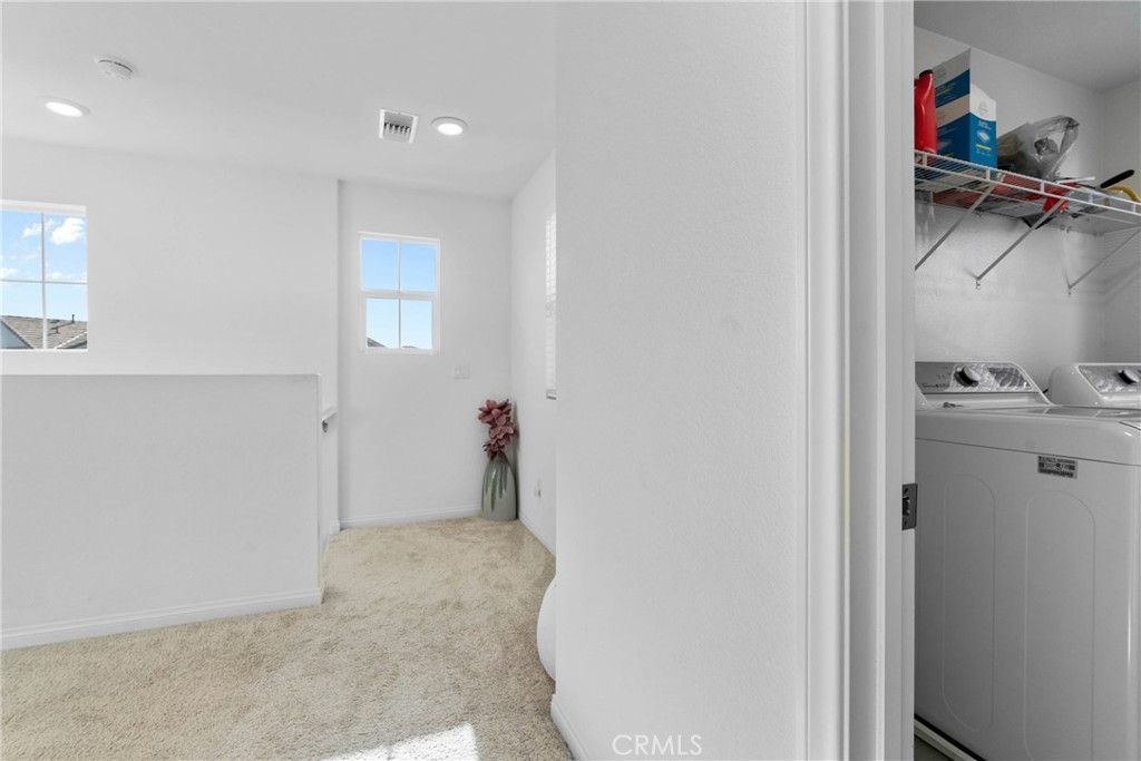 listing image 130729418128690733074