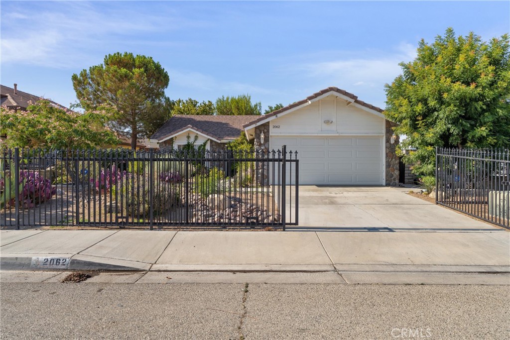 2062 E Nugent Street