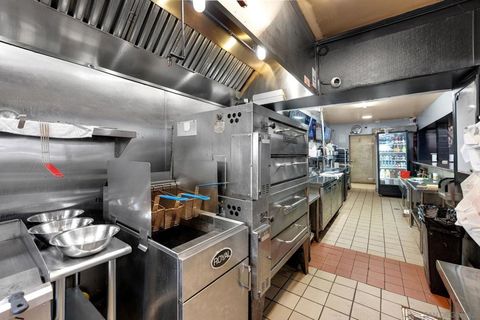 4994 Newport Ave San Diego CA 92107